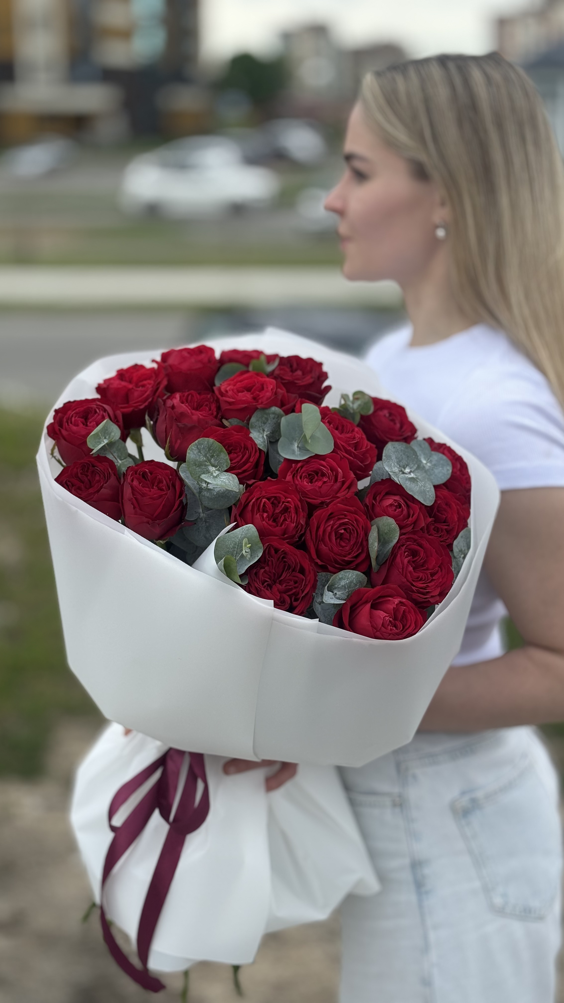 Картинка Букет из 21 розы "Алые паруса" 70см